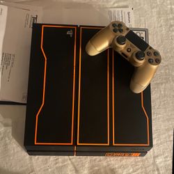 Black Ops Limited Edition PS4 With Controller 
