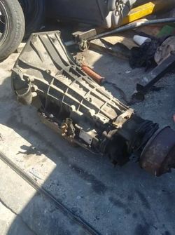 Ford 1-450 Transmisión 7.5 liters