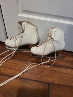 Figure Skates, Jackson Mystigue, Size 4 1/2.