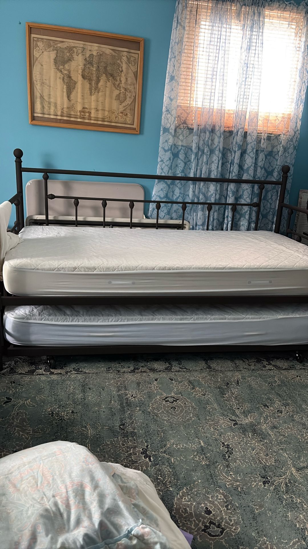 Trundle Bed
