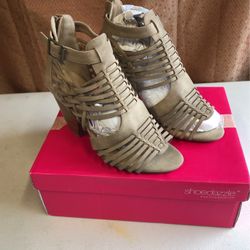 Shoe Dazzle Thandie Sandal Shoes 8.5 Taupe New