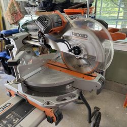 12 inch compound laser miter saw with portable table