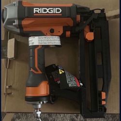 RIDGID 16-Gauge 2-1/2 in. Straight Finish Nailer