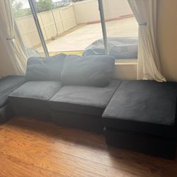Lovesac sectional 4 seats black velvet 2 Pillows 4 Shoes & Clamps