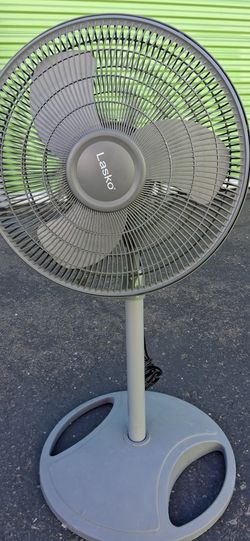 Oscillating Free Standing Fan