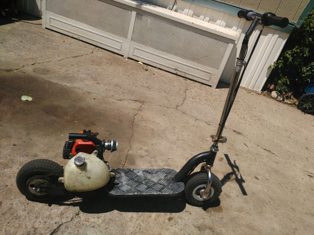 Zooma 33cc gas scooter