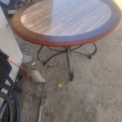 Se Vende. Mesa