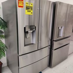 New 28 cu. ft. 4-Door French Door Smart Refrigerator with Ice and Water Dispenser in PrintProof S