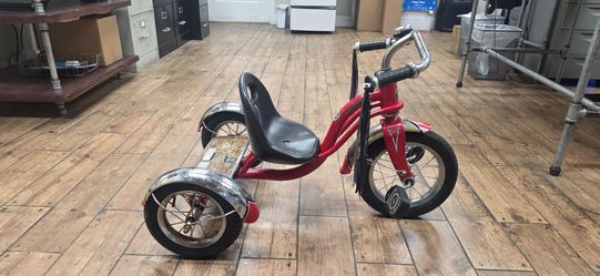 Schwinn Roadster tricycle