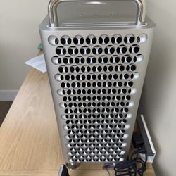 Apple Mac Pro 3.2 GHz 16 Core Intel Xeon Memory 48 Gb