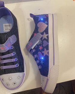Girls Light Up Shoes.. Brand New… $15