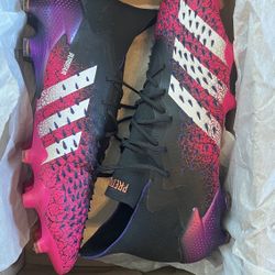 adidas mens predator freak .1 fg size 10 Men’s