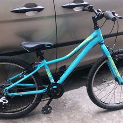 Giant Enchant Lite G24