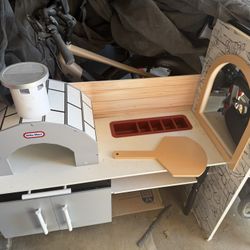 Little Tikes pizza parlor