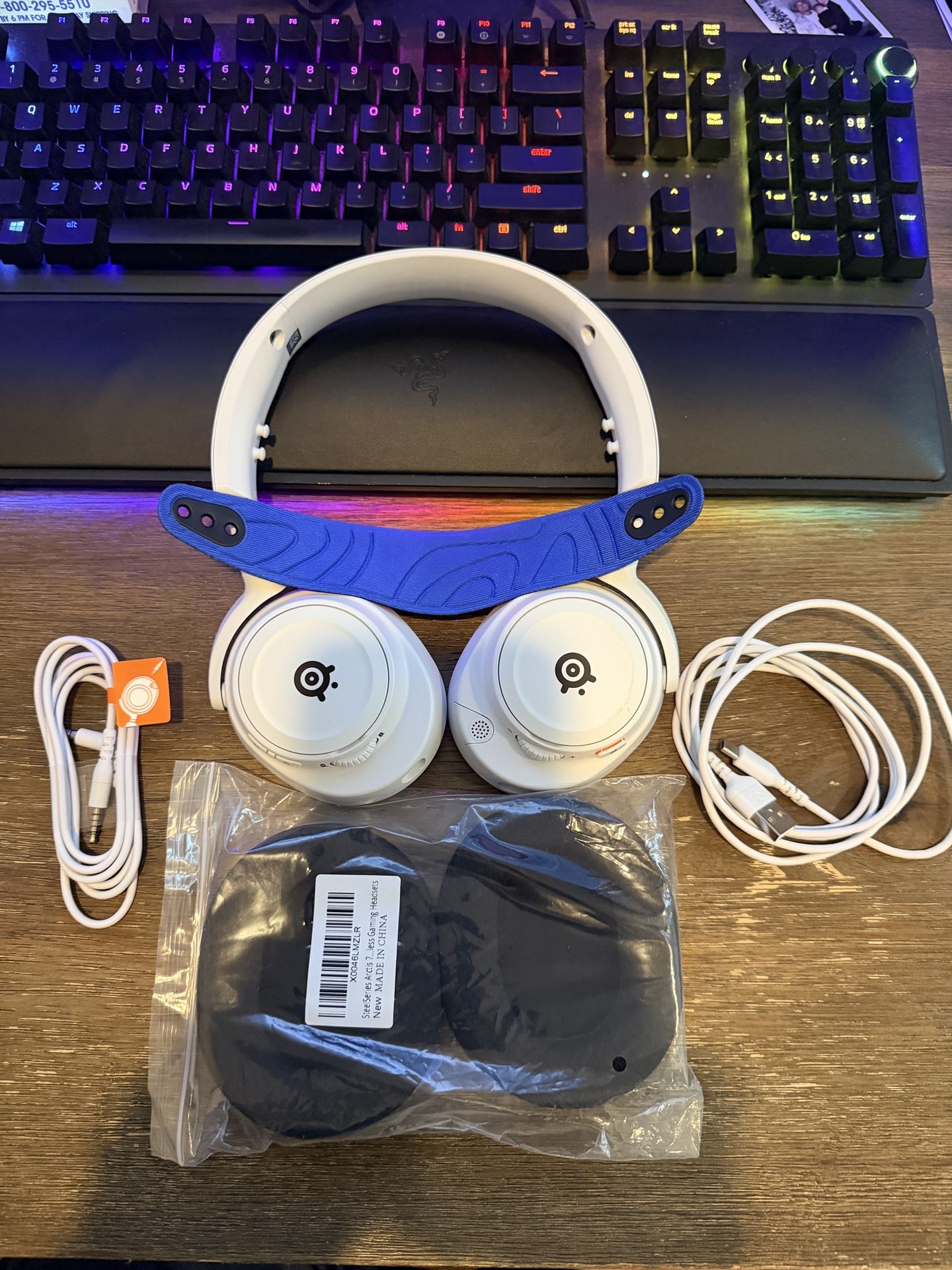 Steelseries Arctis Nova 7P PlayStation/PC/Switch/VR/Mobile Wireless Gaming Headset