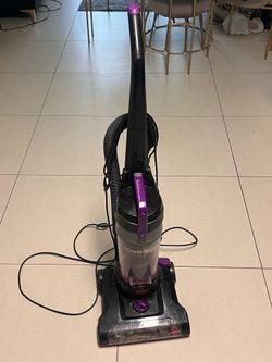 BISSELL PowerForce Helix upright bagless vacuum