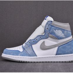 Air Jordan 1 High OG Hyper Royal 555088-402