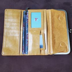 Hobo Int'l Clutch Wallet