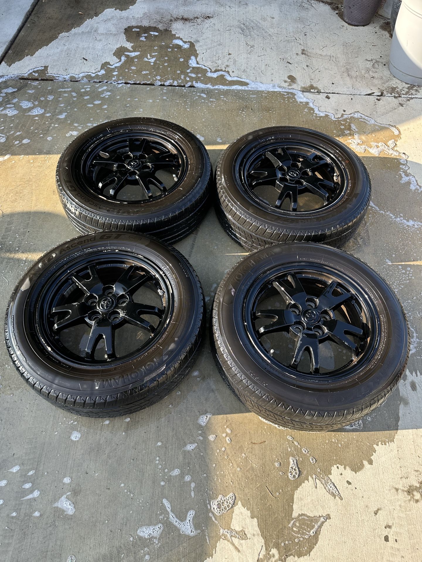 Black Toyota Prius 15 inch wheels 5 on 100mm OEM factory