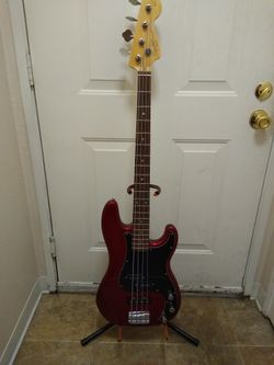 Squire P Bass