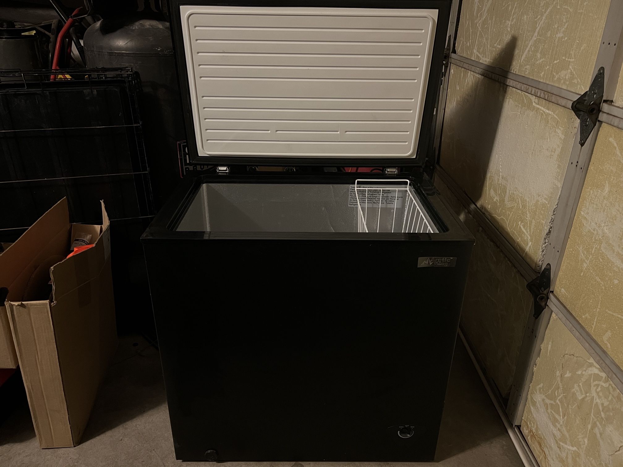 Arctic King 7 cu ft Chest Freezer (ARC070S0ARBB)