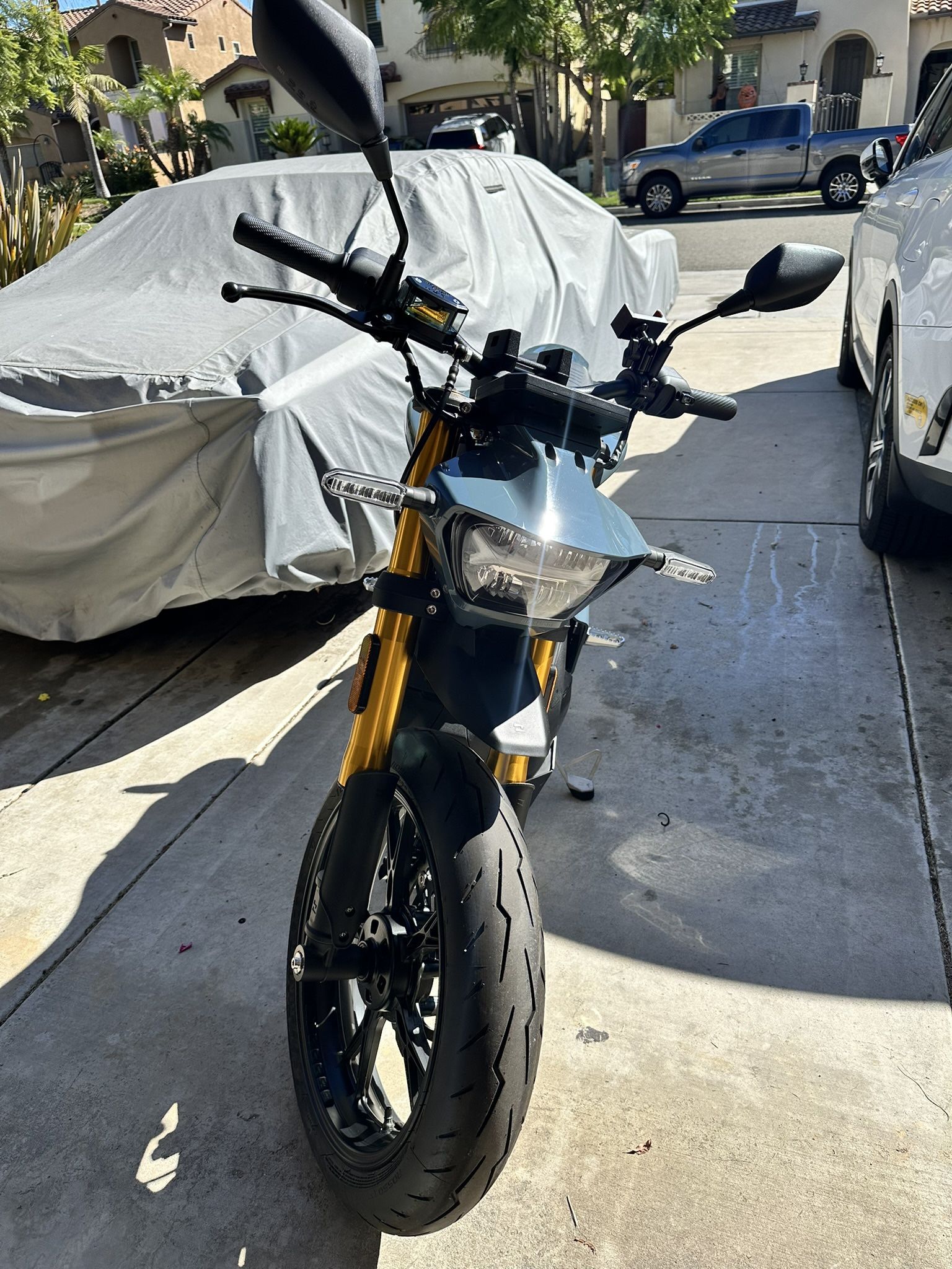 Ryvid Anthem Electric Motorcycle