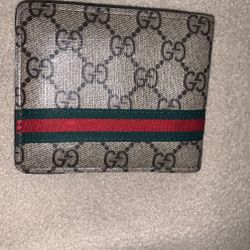 Gucci Wallet 