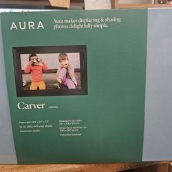 AURA CARVER DIGITAL PICTURE FRAME - New & Sealed