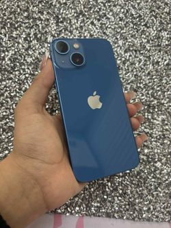 iPhone 13 256GB UNLOCKED 