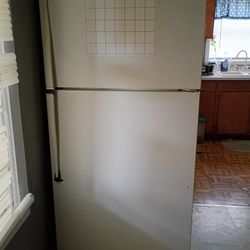 Whirlpool Refrigerator 