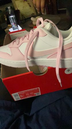 Pink Nike size