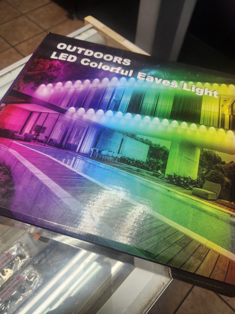 200 Ft Outdoors LED Colorful Eaves Light