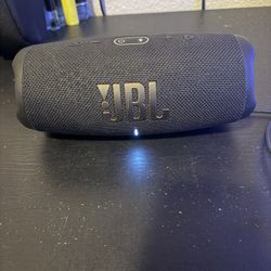 Jbl Charge 5 Speaker
