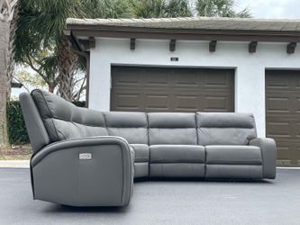 Sectional Sofa/Couch - Recliners - Gray - Delivery Available 🚛