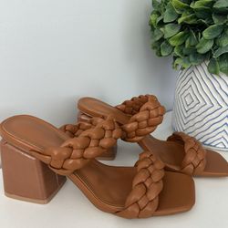 Rose gold women sandals low block heeled strap open toe slide sandals size 9.5