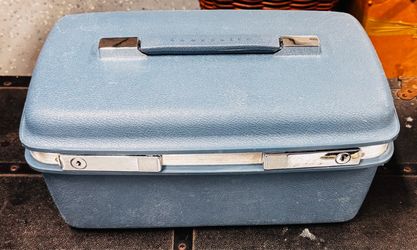 Samsonite Vintage Blue Train Case