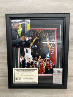 Damian Lillard Autographed “The Shot” Photo – 2014 Game-Winner vs. Rockets (PO1019870)