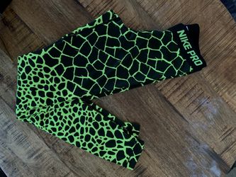 NIKE PRO