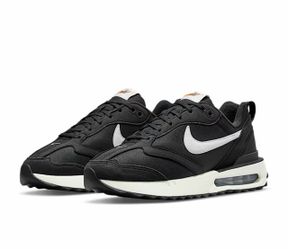 Nike Air Max Low-Top Sneakers Black White