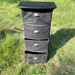4 Material Shelves Stand