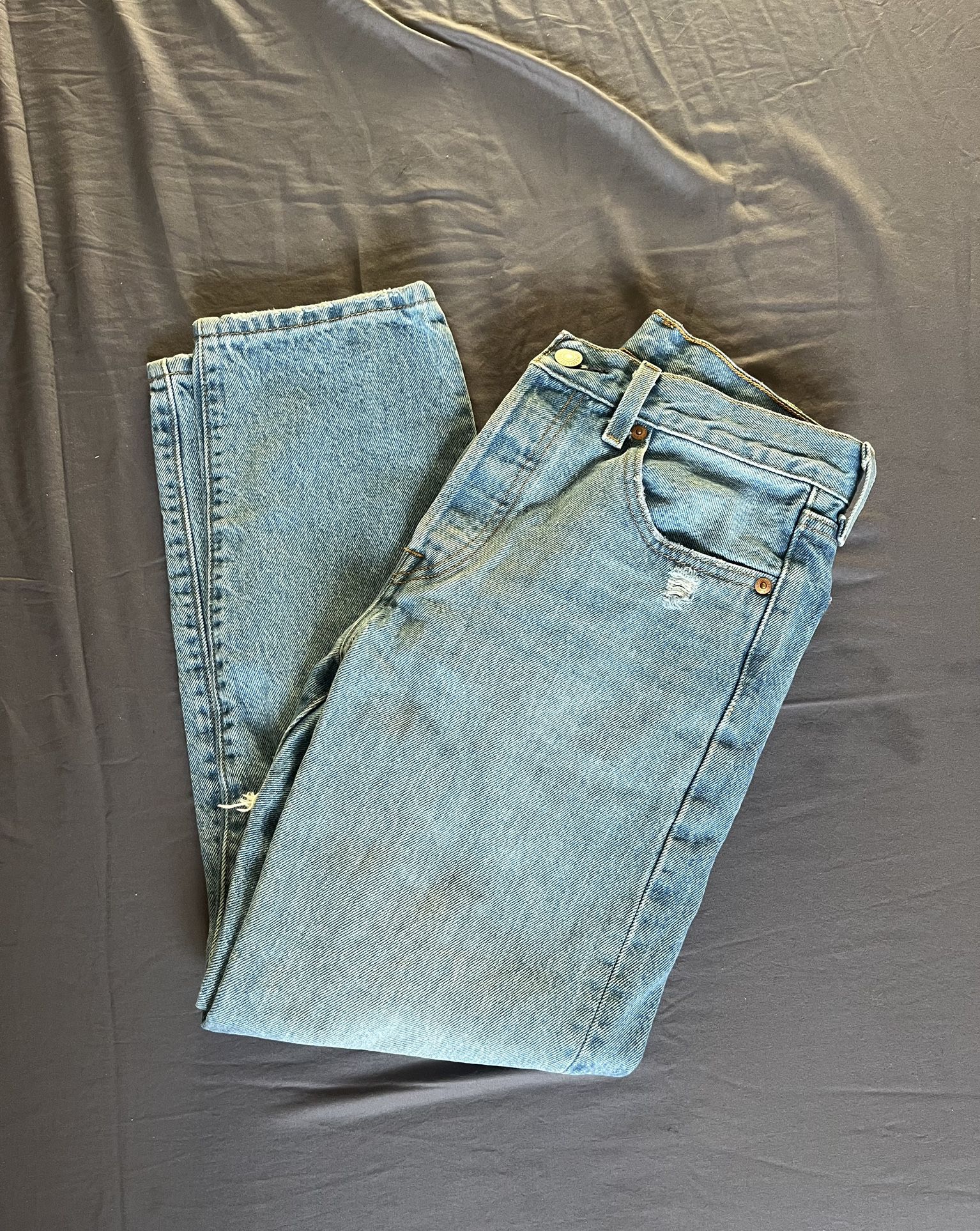 Levi’s 501 Crop Jeans 