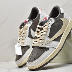 Jordan 1 Low Travis Scott Reverse Moha