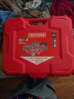 Craftsman socket set 83 pieces