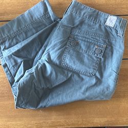 Levi’s Tab Twills
