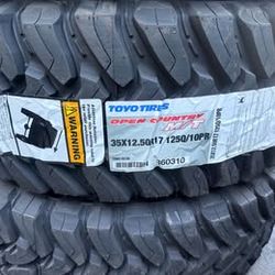 35x12.50R17 Toyo Tires Open Country M/T