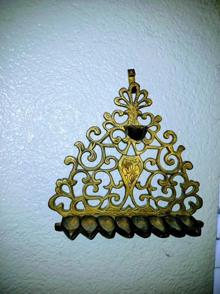 Vintage Hanukkah Menorah Brass Oil Lamp 