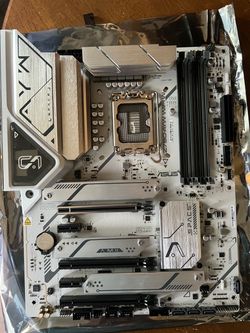 ASUS Z790-AYW White Motherboard LGA 1700