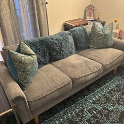 Full Living Furniture/rug/accent Chair