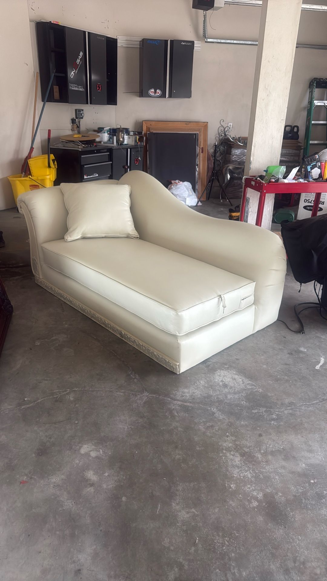 Love Sofa 