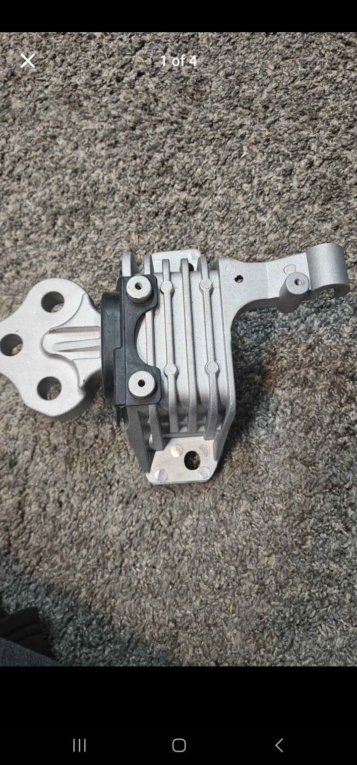 Left Transmission Mount for 2014-2019 for Jeep Cherokee 2.4L for Auto.